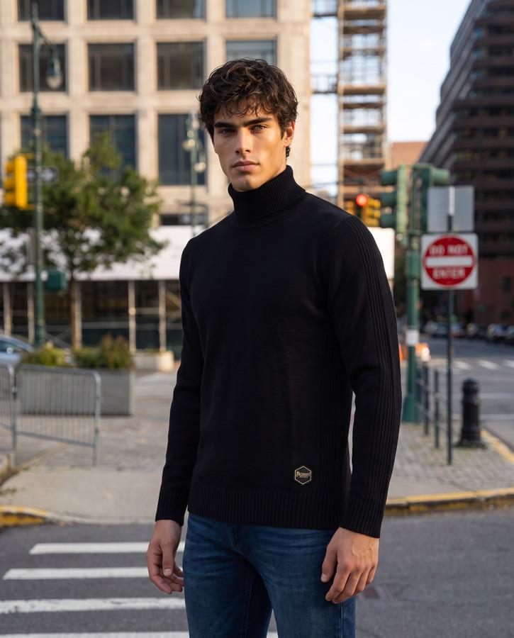 Maglione A Collo Alto Black